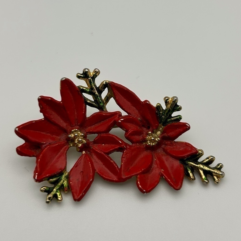Vintage Red Enamel Poinsettia Brooch Christmas Holidays Floral Signed